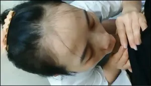 Cô bạn gái quảng nam lén lút bú mút cho gấu trong phòng tắm